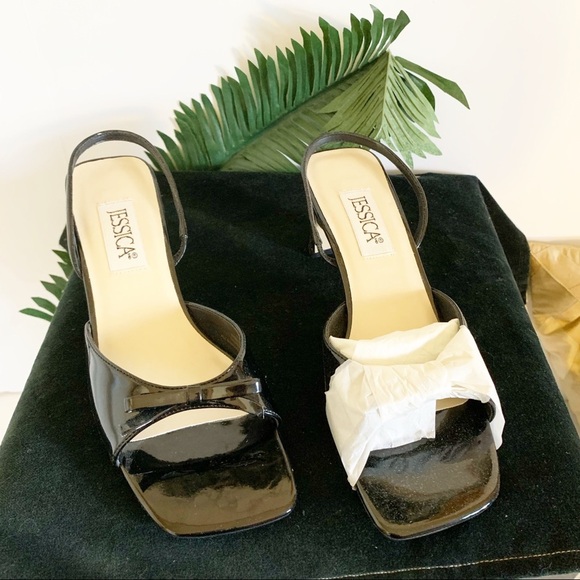 Jessica Black Summer Sandal! Size 8m 1 1/2” heel! - Picture 1 of 4